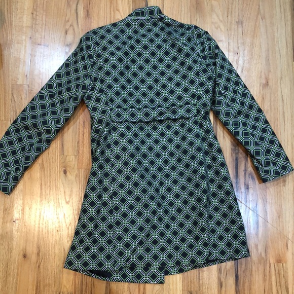 Beautiful pattern rain jacket - Picture 10 of 11